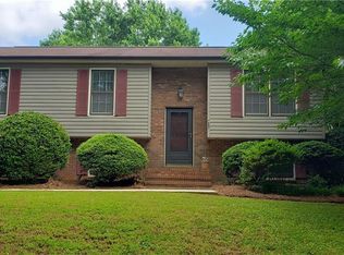 7557 Greenmeadow Dr, Tobaccoville, NC 27050