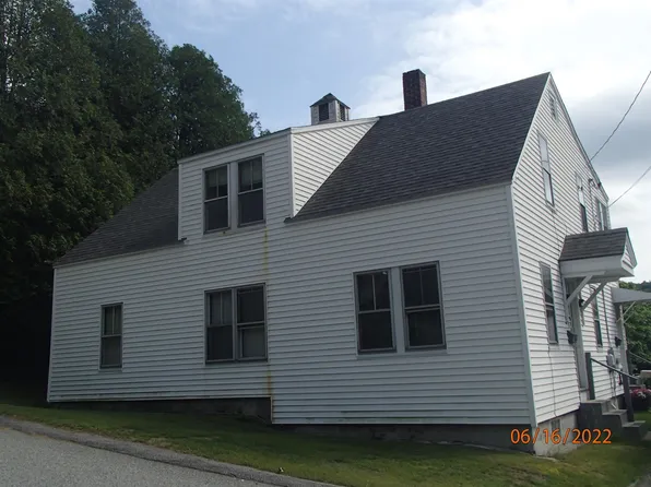 15 Ridge Avenue, Claremont, NH 03743