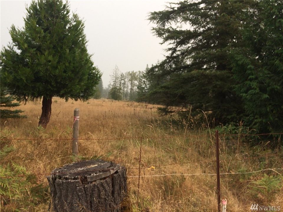 2nd image of 1036 Logan Hill Rd