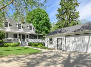 1504 Milwaukee St, Delafield, WI 53018