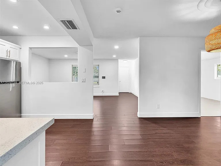 4500 SW 42nd Ter — Photo 25