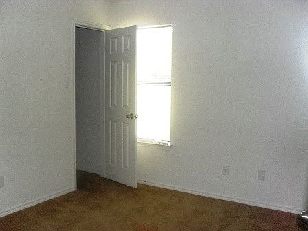 5th image of 2910 Ashley Dr
