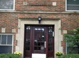 634 Harrison St APT 3, Oak Park, IL 60304