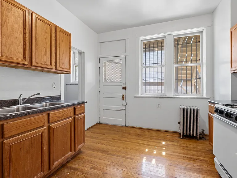 3935 N Pine Grove Ave #1N — Photo 10