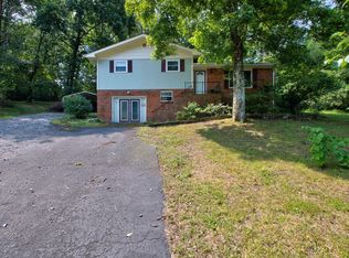 68 Stagg St, Dunlap, TN 37327