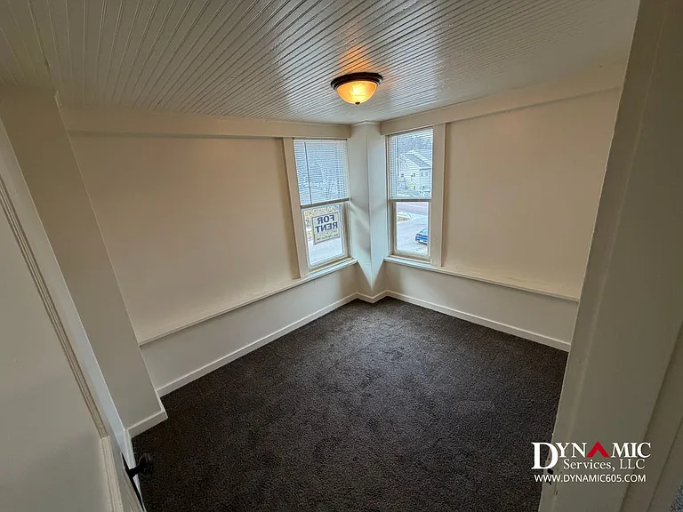 330 N Spring Ave | 4-Plex Downtown Sioux Falls — Photo 13