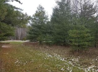 Old Orchard Rd, Charlevoix, MI 49720