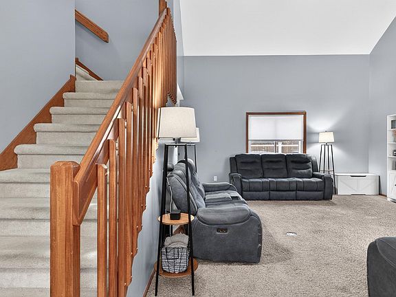 3rd image of 5701 Gate Tree Ln