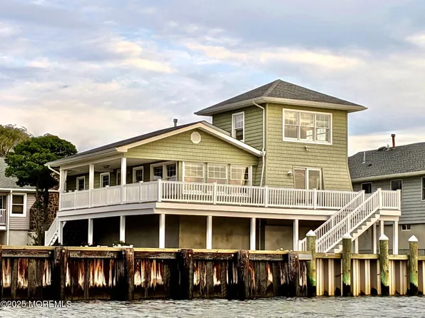 14 Willow Way, Sea Bright, NJ 07760