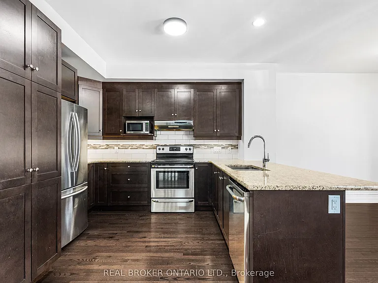 43 Claridge Dr — Photo 10