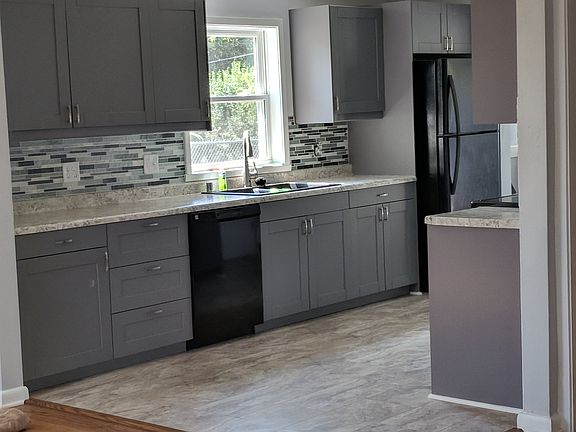 Beautifully remodeled kitchen