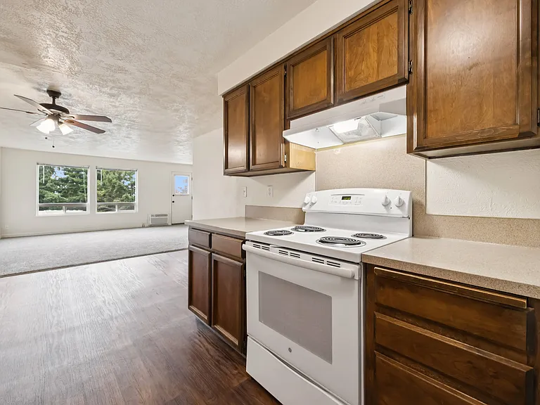 Fairmount Park Apartments — Photo 19