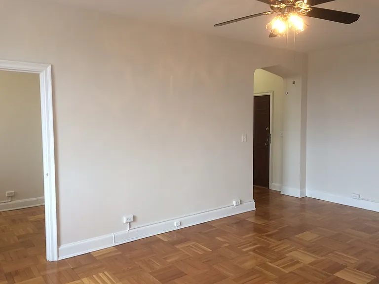 Ambassador Apartments — Photo 11