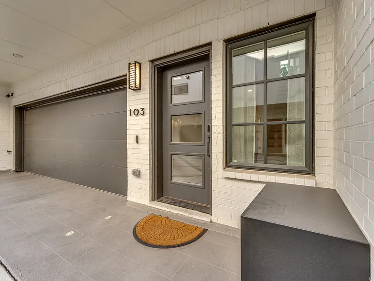 4220 Hawthorne Ave #103 — Photo 2