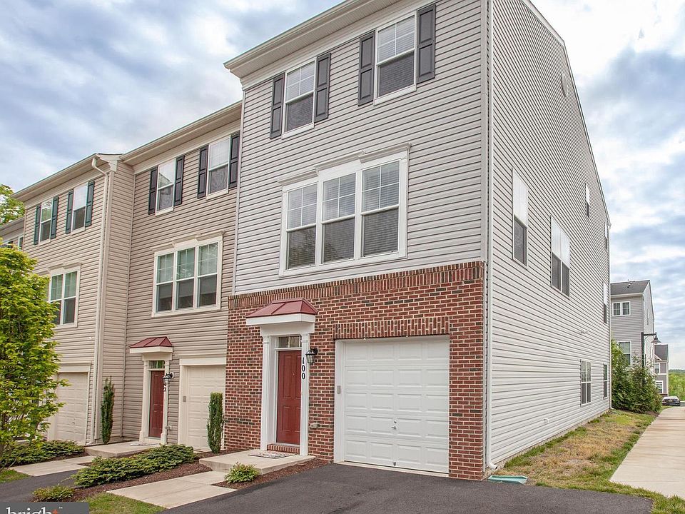 1st image of 100 Lucas Ln