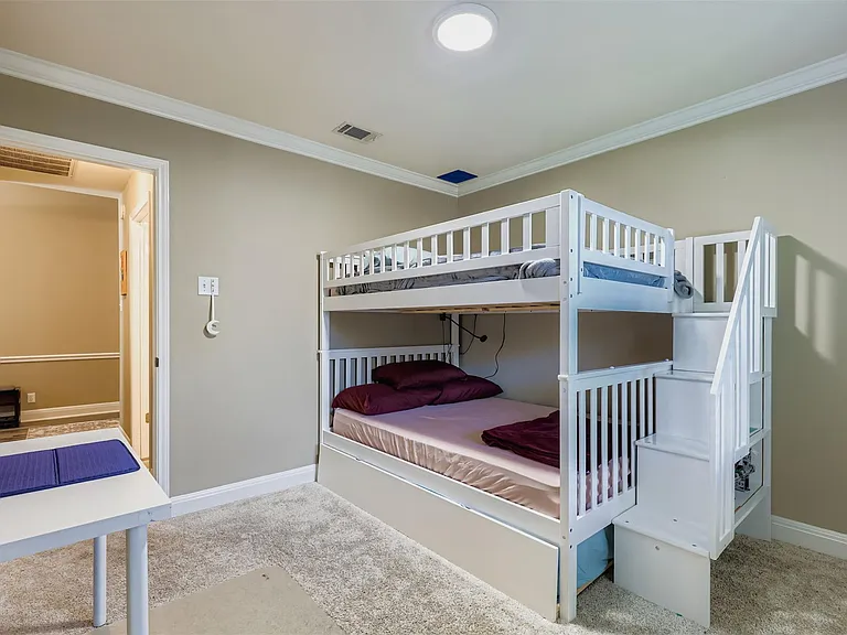 1809 Edelweiss Dr — Photo 22