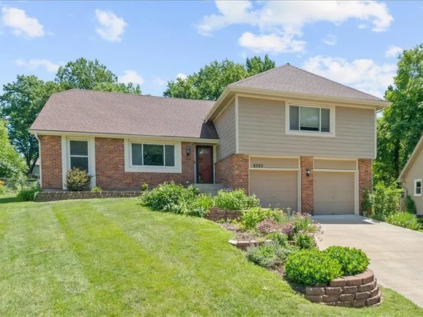 8203 Hauser Dr, Lenexa, KS 66215