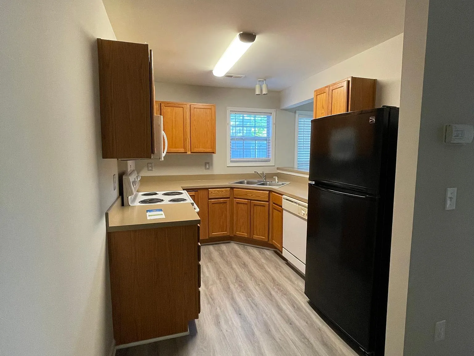 1804 Butterfly Ln — Photo 3
