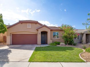 916 N Echo Ln, Washington, UT 84780