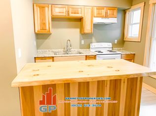 16 West St APT 3, Barre, VT 05641