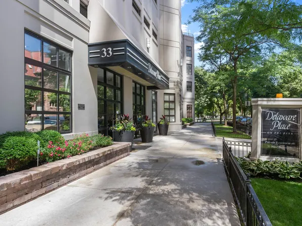 33 W Delaware Pl APT 18K, Chicago, IL 60610