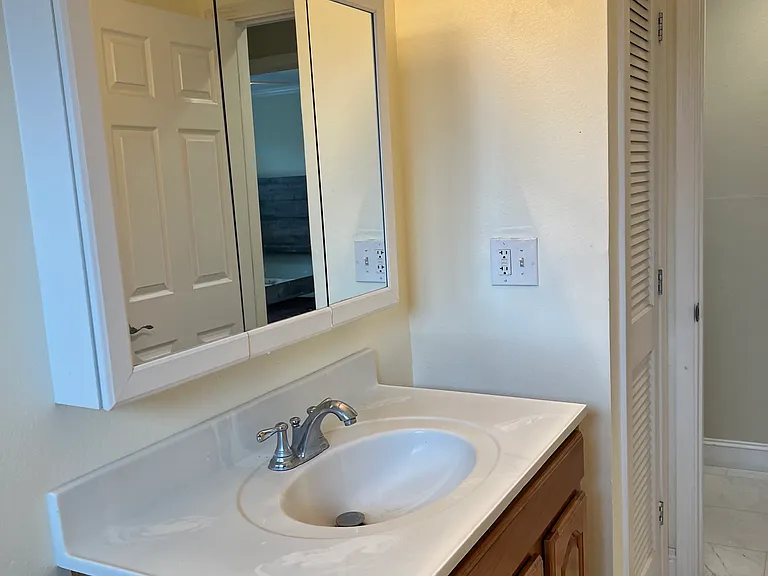 6522 Maywood Ln — Photo 15