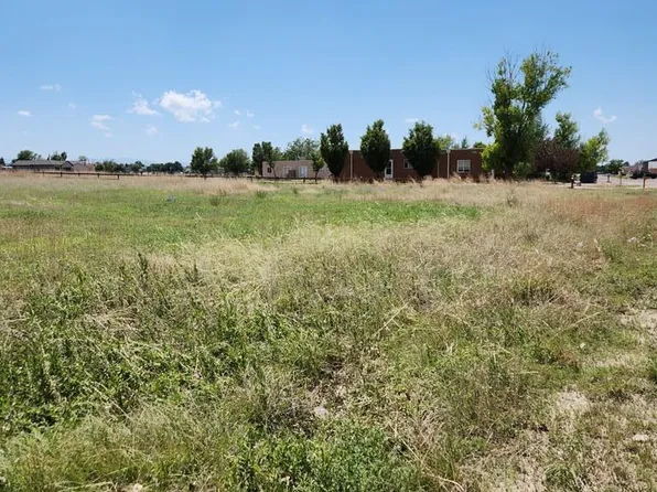 616 E Clarion Dr, Pueblo, CO 81007