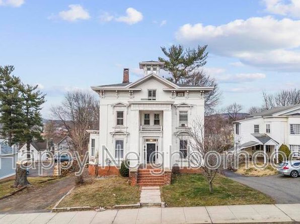 216 E Main St #4