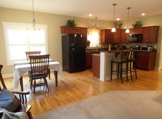8181 Whitman Way, Liverpool, NY 13090