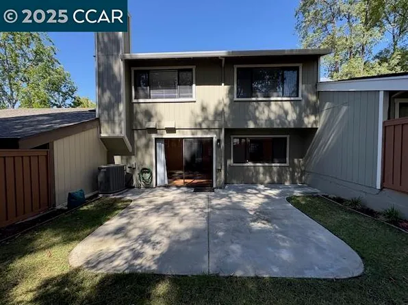 2407 Deer Tree Ct, Martinez, CA 94553