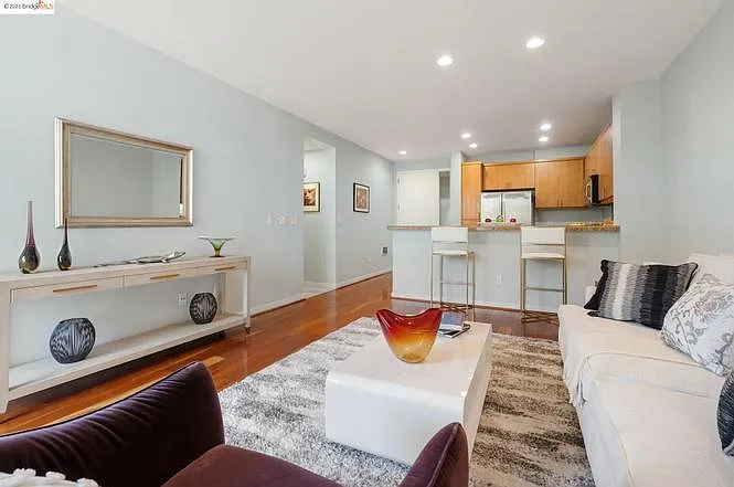 3090 Glascock St #306 — Photo 14