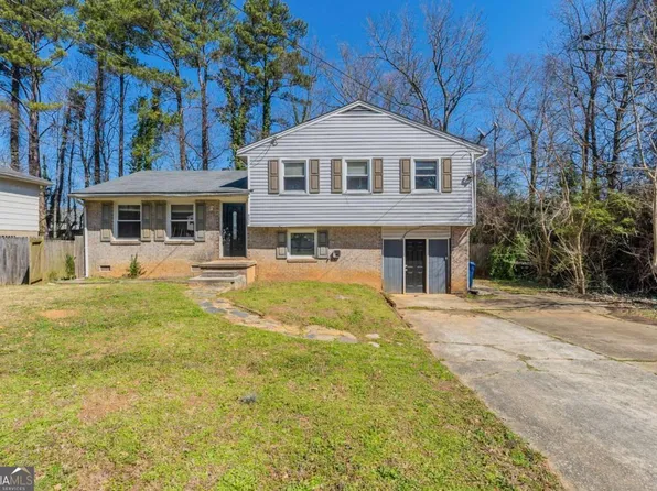 6050 Randy Ln, Ellenwood, GA 30294