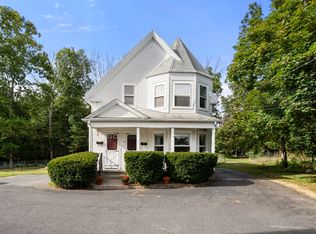 525-527 Torrey St, Brockton, MA 02301