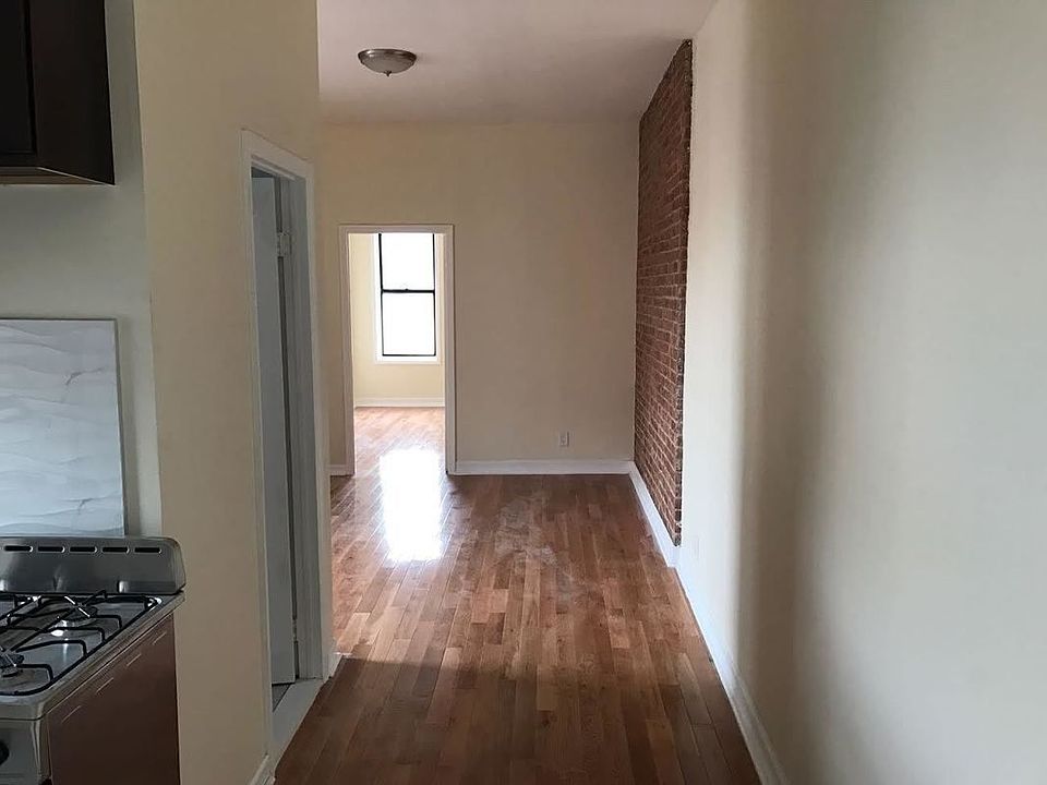1st image of 35 Graham Ave APT 4C
