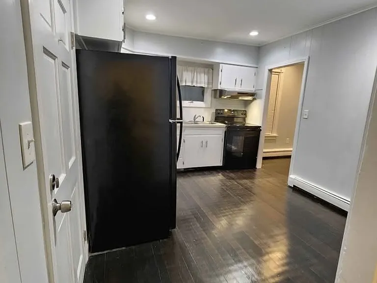 31 West St #1 — Photo 4