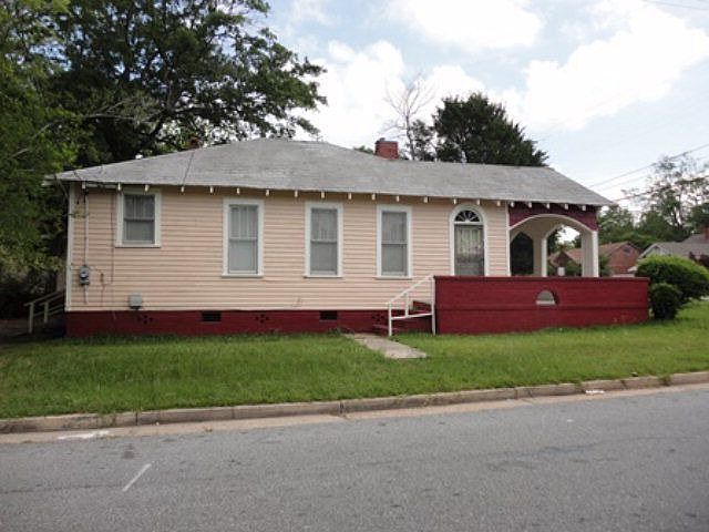 2nd image of 1027 Lawyers Ln