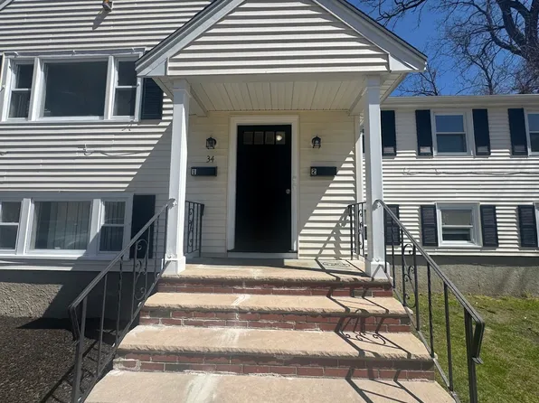 34 Booth St #2, Quincy, MA 02169