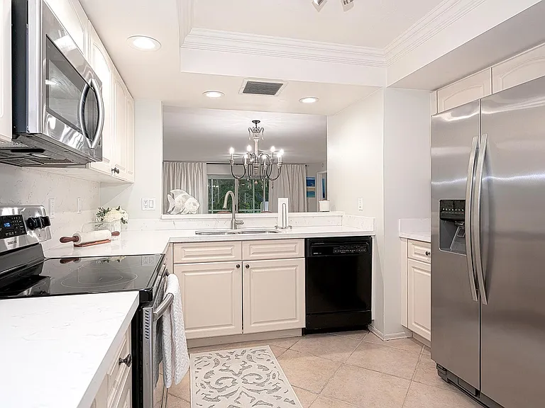 210 Sugar Pine Ln #210 — Photo 8