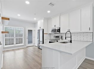 1198 Jones Butler Rd APT 301, College Station, TX 77840