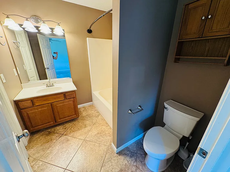 6832 Greenbrook Dr — Photo 11