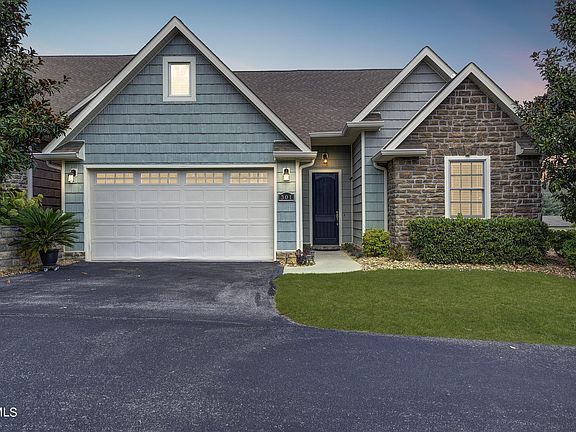 2nd image of 1122 Miller Dr Unit 301