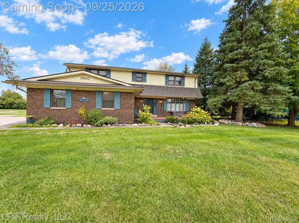 30633 Fort Rd, Brownstown, MI 48173