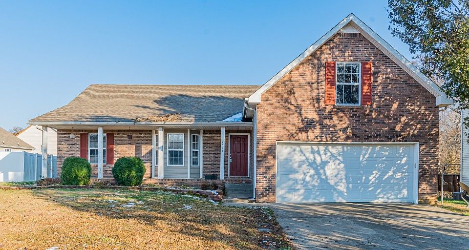 1st image of 1621 Cedar Springs Cir
