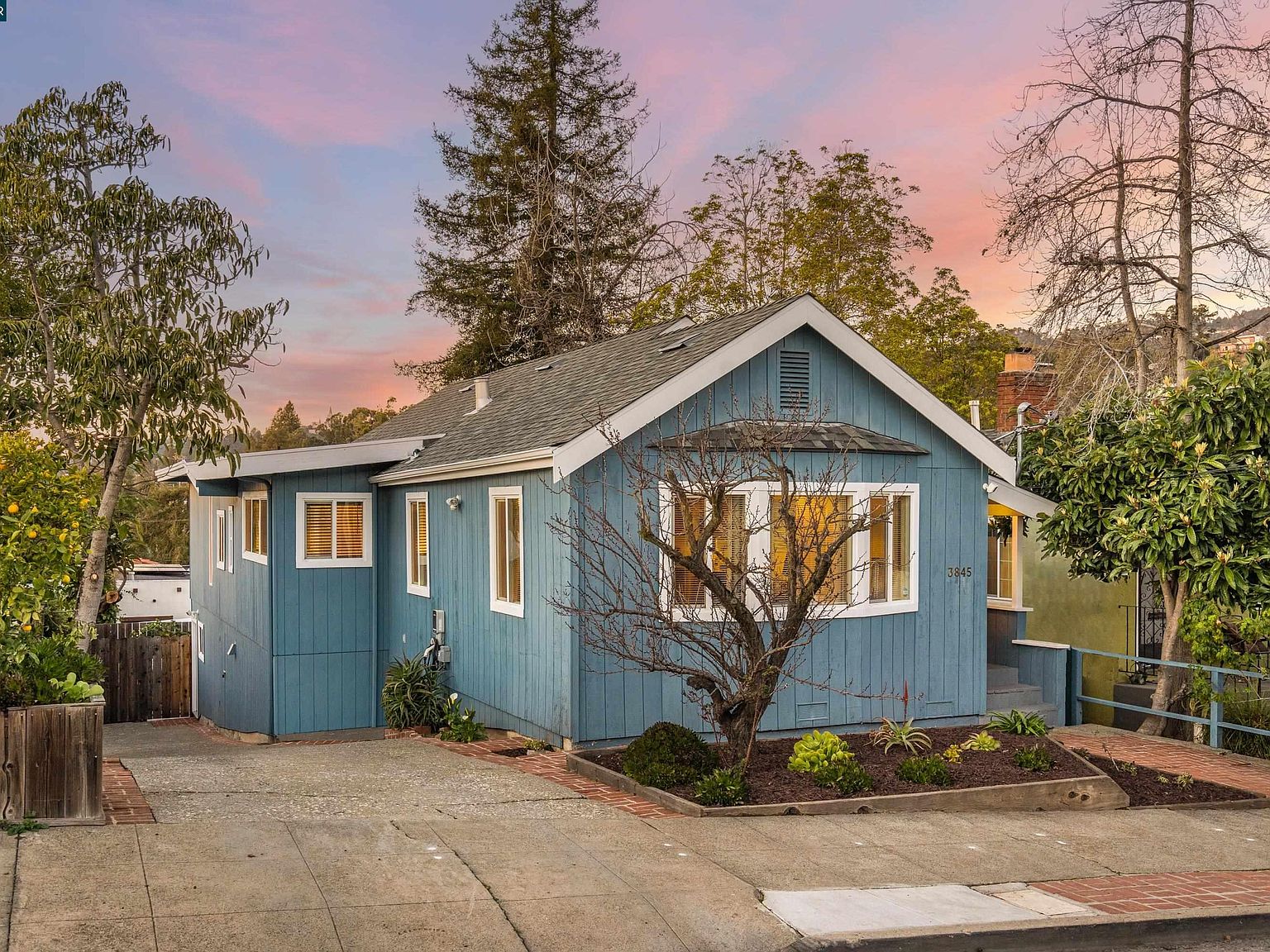 3845 Madrone Ave, Oakland, CA 94619 Zillow