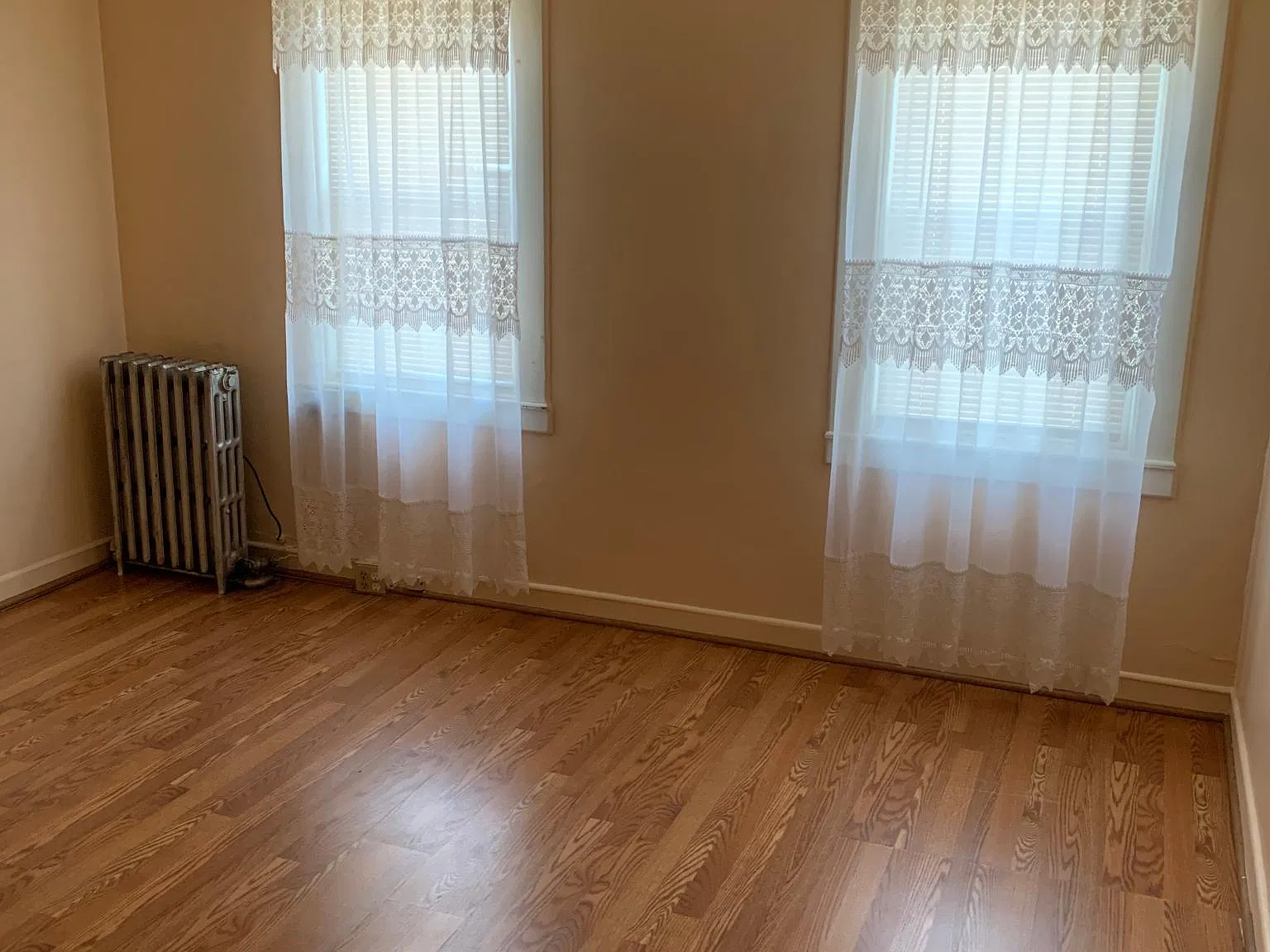 2 bed, 680 sqft, $1,300 — Photo 4