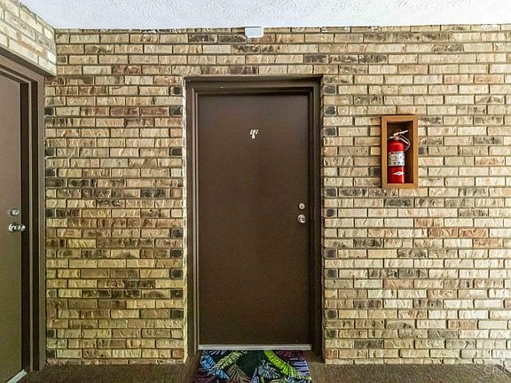 4th image of 537 Davis Rd APT 12