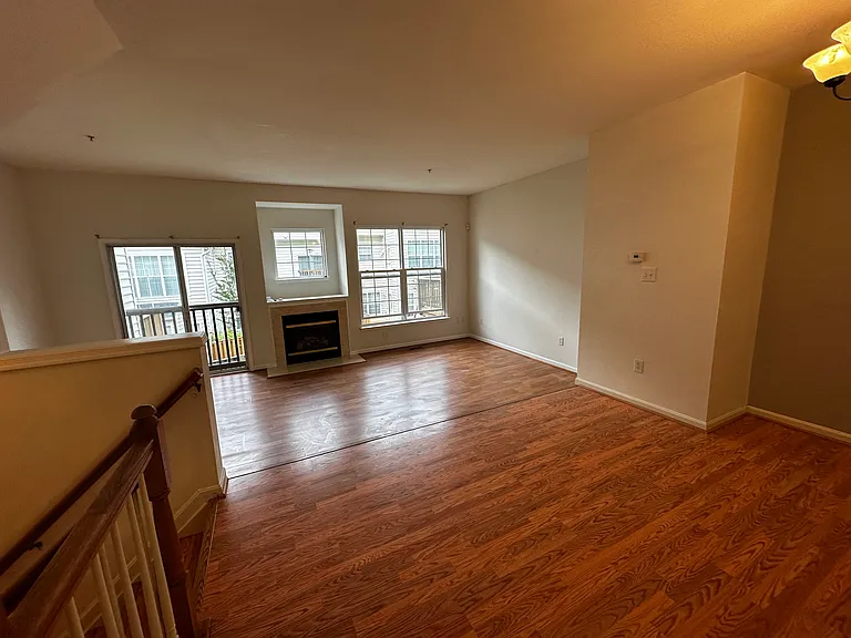 12921 Woodcutter Cir — Photo 3
