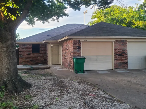 1418 Briar Cir, Crowley, TX 76036