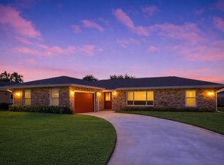 907 Prairie Rd, West Palm Beach, FL 33406