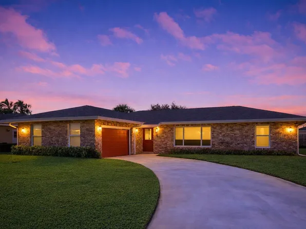 907 Prairie Road, West Palm Beach, FL 33406